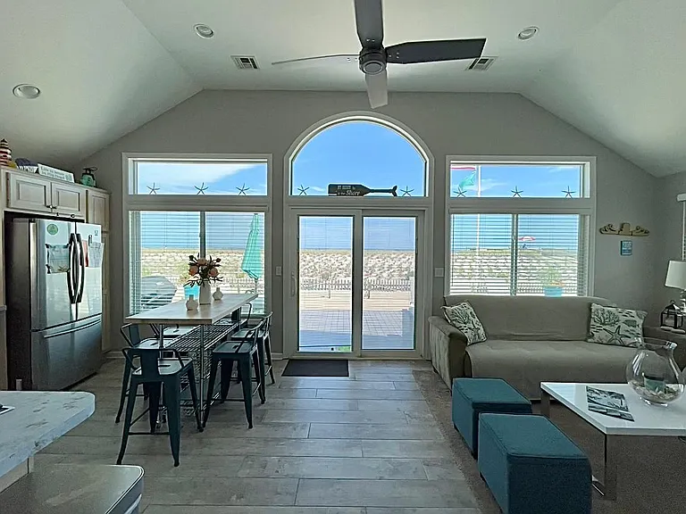 3174 Ocean Rd — Photo 7