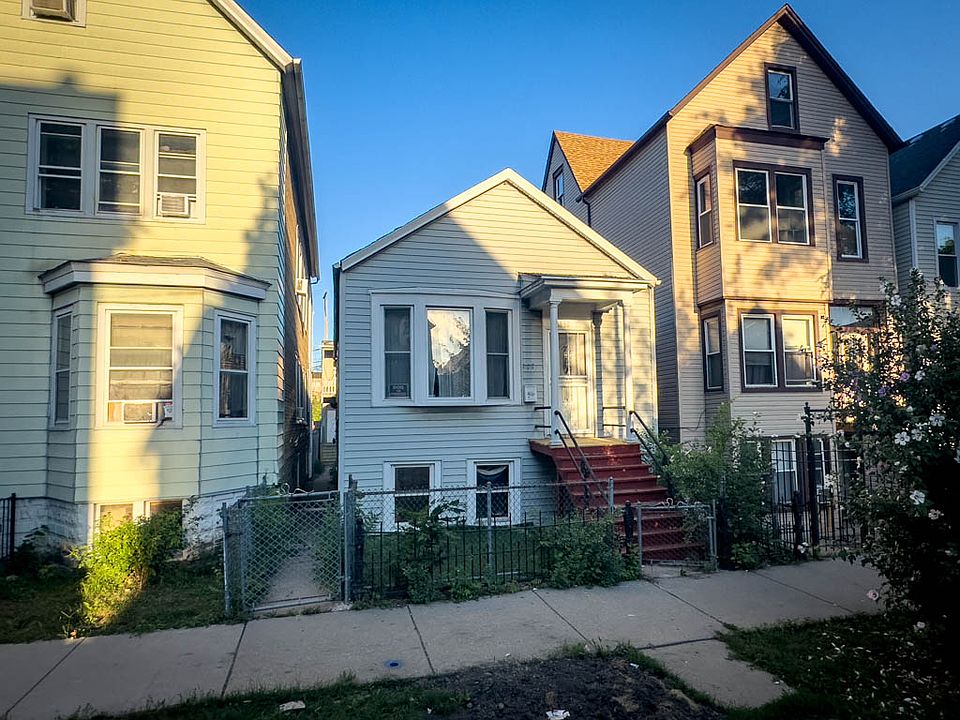 1st image of 1630 N Fairfield Ave #F2