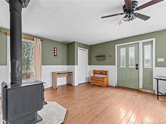 2nd image of 46875 Homestead Rd