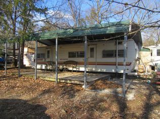 120 Hollow Log Ave, Hollister, MO 65672