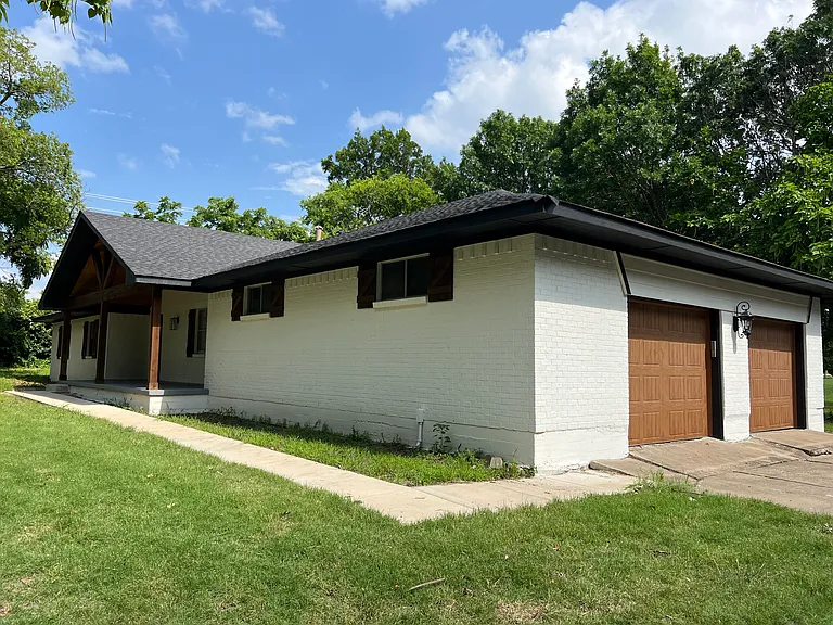 14784 FM 121 — Photo 6