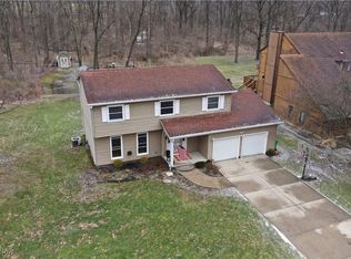 591 Treeside Dr, Stow, OH 44224