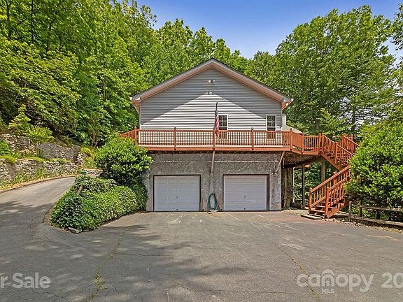 2nd image of 37 Emerald Hills Ct