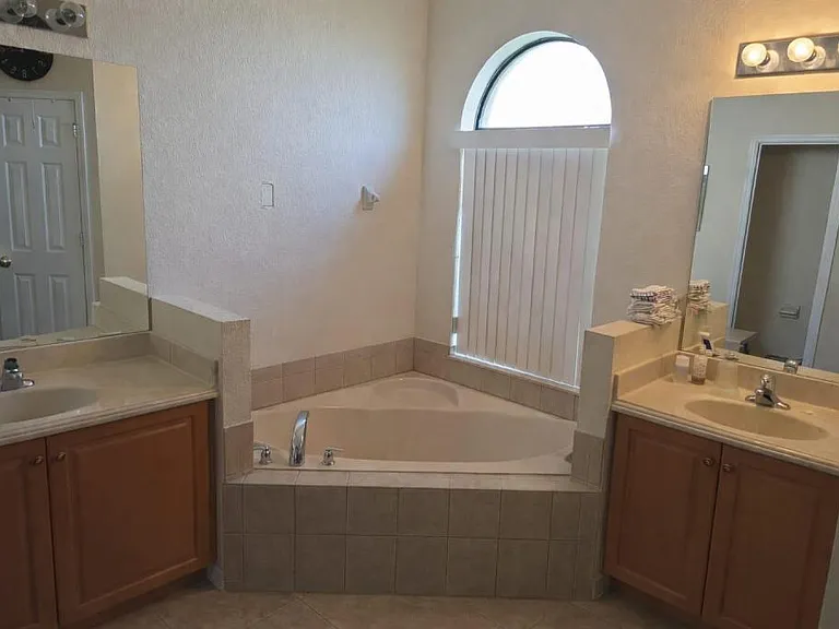 439 Caraway Dr — Photo 3