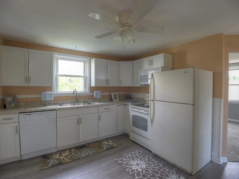 742 Lemington St — Photo 15