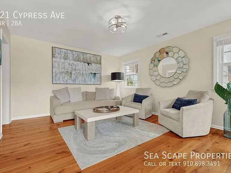121 Cypress Ave — Photo 3