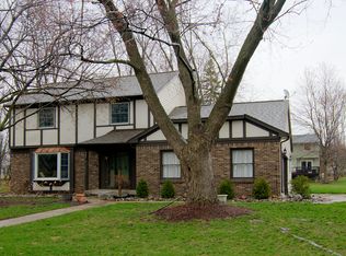 931 Montevideo Dr, Lansing, MI 48917