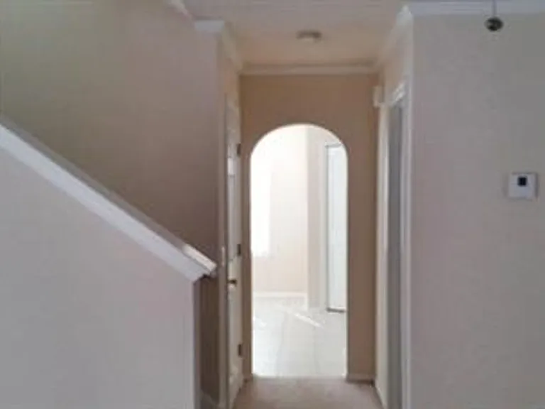 208 Student Union St — Photo 2