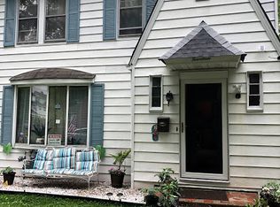 14 Lancashire Rd, Springfield, MA 01107