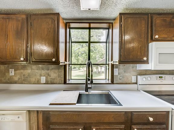 Fully stocked kitchen with ample storage
