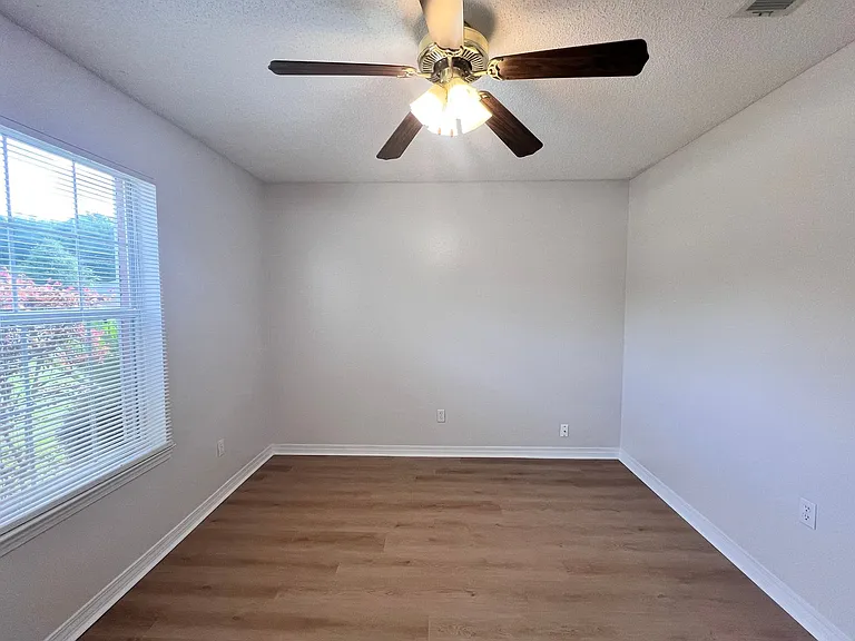 5721 Bronco Pl — Photo 9