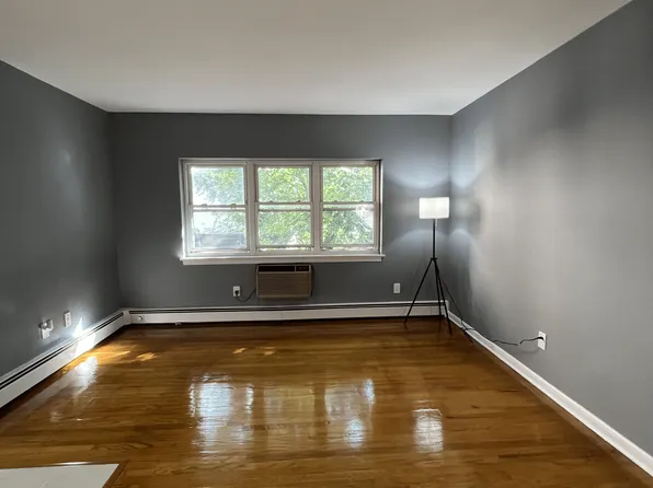 71 Washington Ave #9, Nutley, NJ 07110
