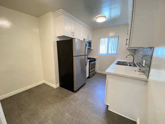 4th image of 3635 Westwood Blvd APT 2