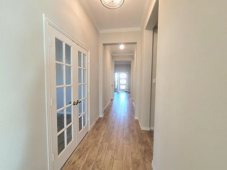 1902 Village Orchard Ln — Photo 14
