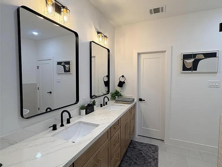 2706 Cochran St — Photo 19