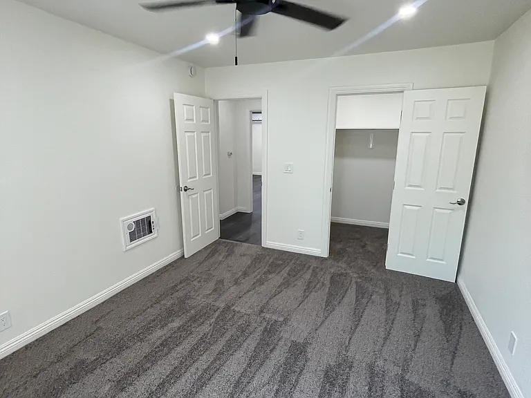 122 S Ohio St #208 — Photo 13