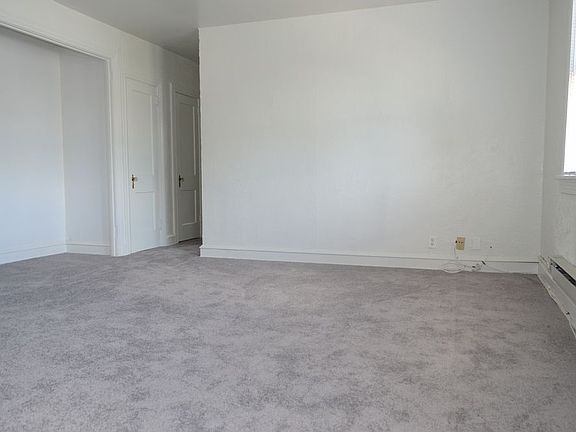 3rd image of 420 Edmonds Ave APT 11