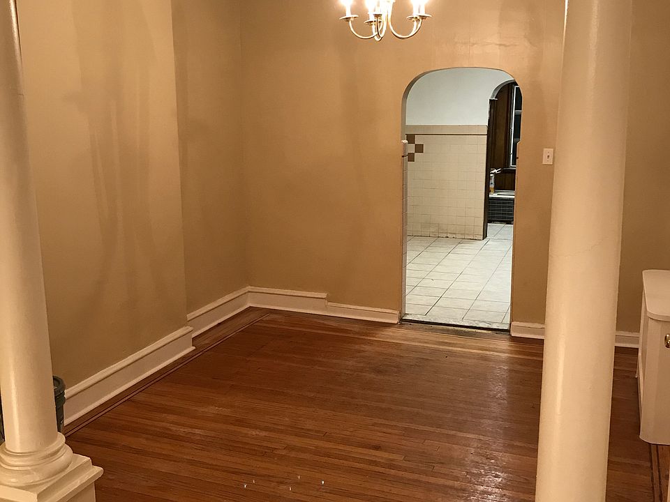 2nd image of 2115 S 66th St
