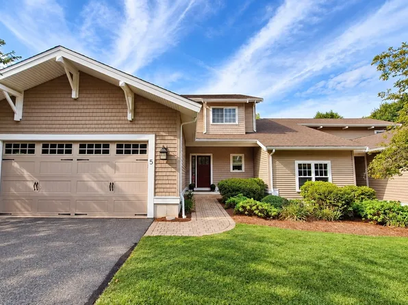 5 Walden Way Unit 5, Milford, MA 01757