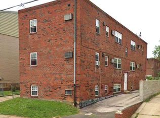 6010 Bingham St, Philadelphia, PA 19111