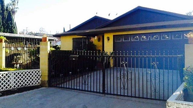 926 Farnam St. 3 bedroom 2 bath