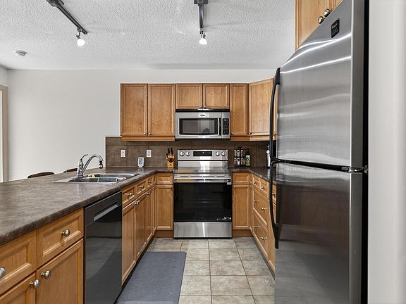 5th image of 400 Palisades Way #222