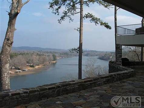 4th image of 1451 Lodge Mountain Dr