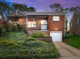 31 Seneca Dr, Pittsburgh, PA 15228