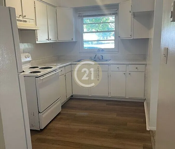 3219 Brest Ave #A — Photo 2
