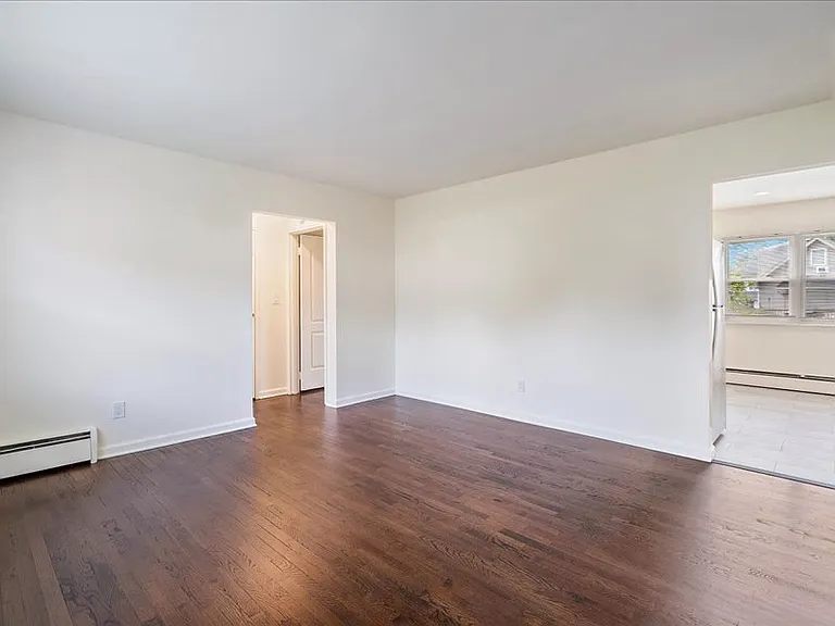 Forest Park Gardens Apartments — Photo 5