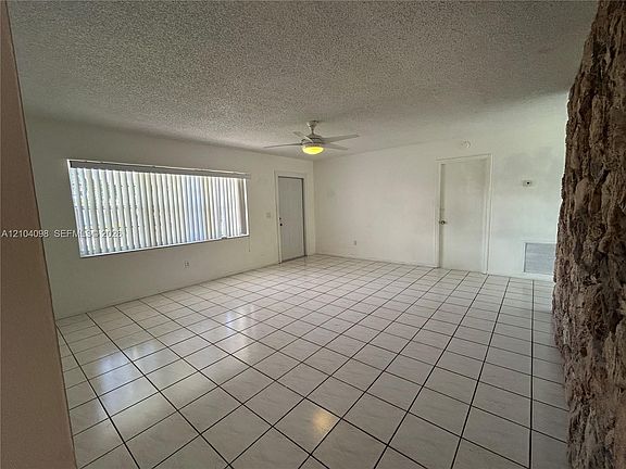 5th image of 11137 Malayan St