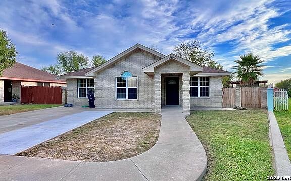 2nd image of 1890 Timberwood Dr