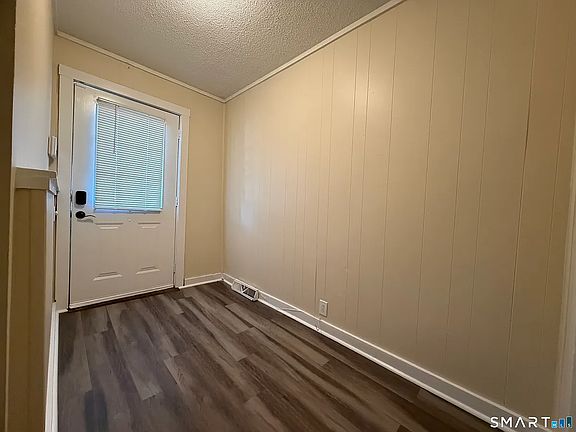 2nd image of 37-41 Jackson Ave #1