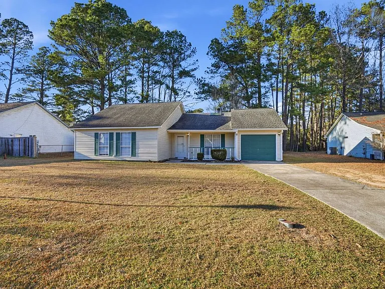 8232 Pleasant Ridge Dr — Photo 1
