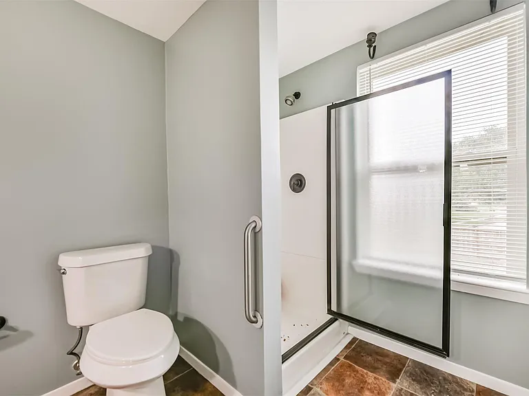 807 Stadium Cir — Photo 37