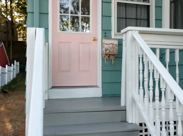(undisclosed Address), New Haven, CT 06513