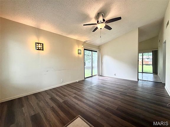 4th image of 3273 Green Pasture Dr