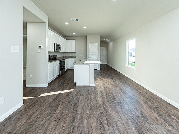 Dining Area to Kitchen