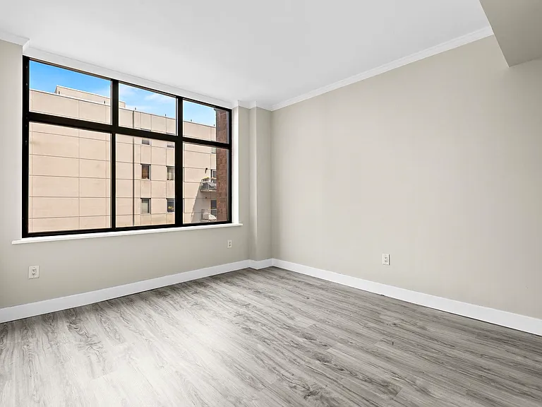 610 Newark St #4E — Photo 10