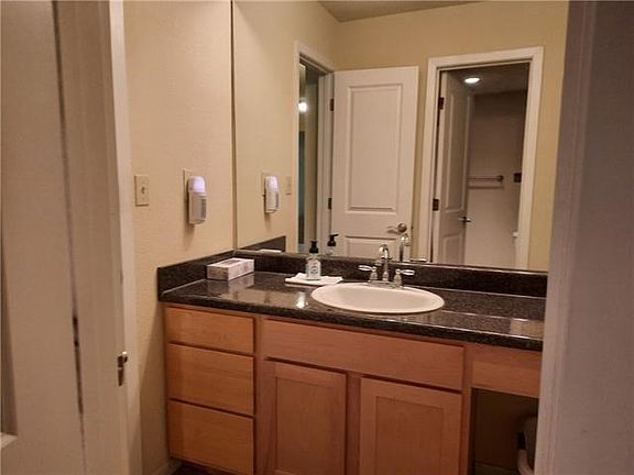 4th image of 1850 E 97th St APT A