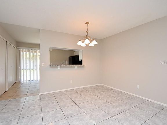 3rd image of 7418 Golden Glenn Ct