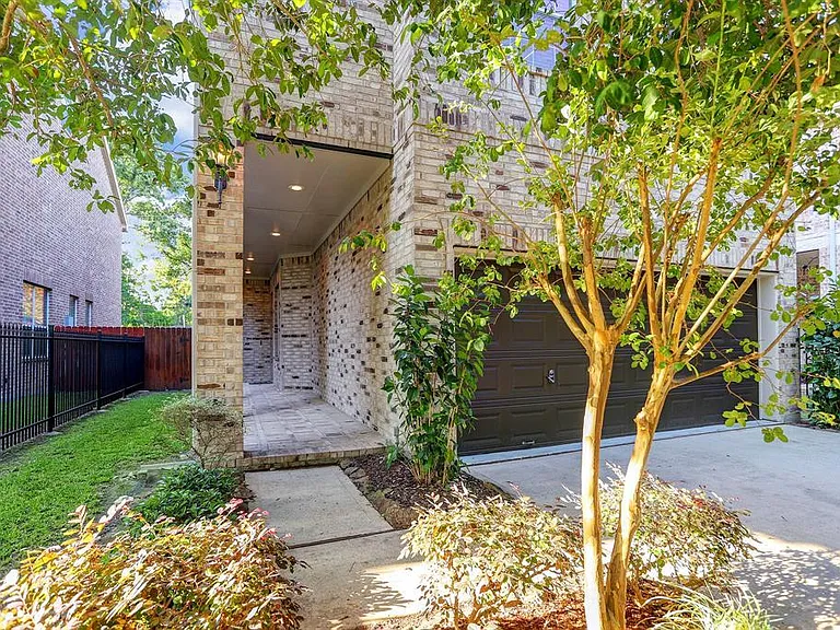 7604 Janak Dr — Photo 5