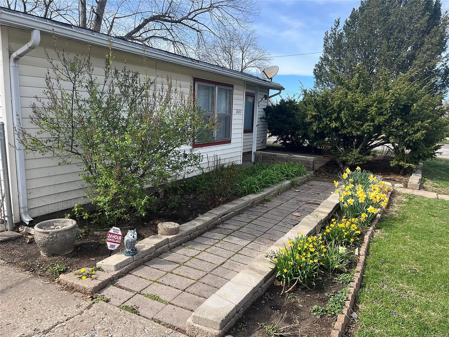 2837 Dale Ave photo 1
