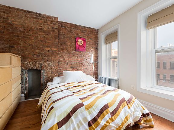 4th image of 827 Dean St APT 3