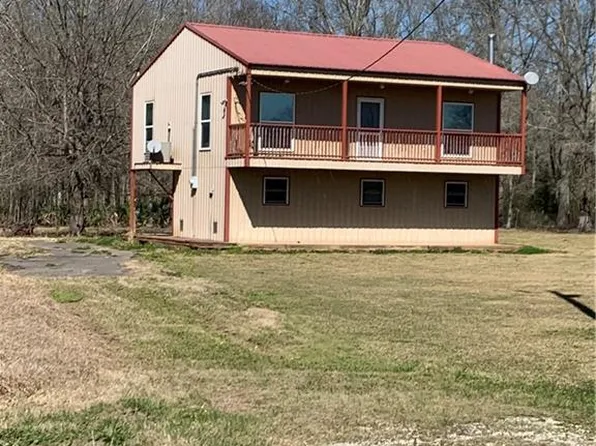1447 Spring Bayou Rd, Marksville, LA 71351