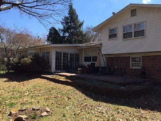 2nd image of 10222 Continental Ln