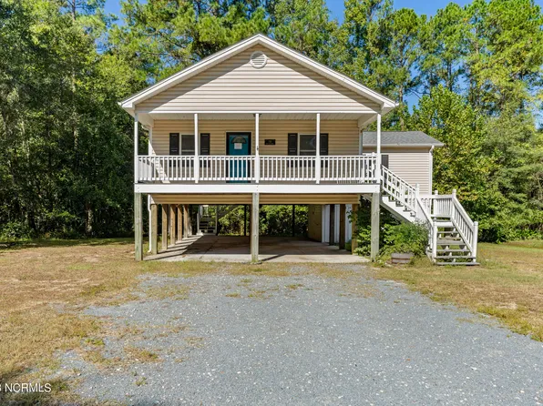735 Cape Fear Drive, Burgaw, NC 28425