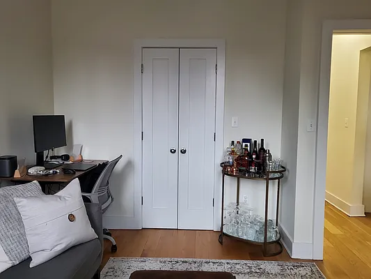 Rented by Frank Valvo Real Estate | media 2