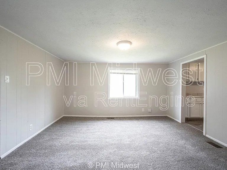 334 Ellis St — Photo 8