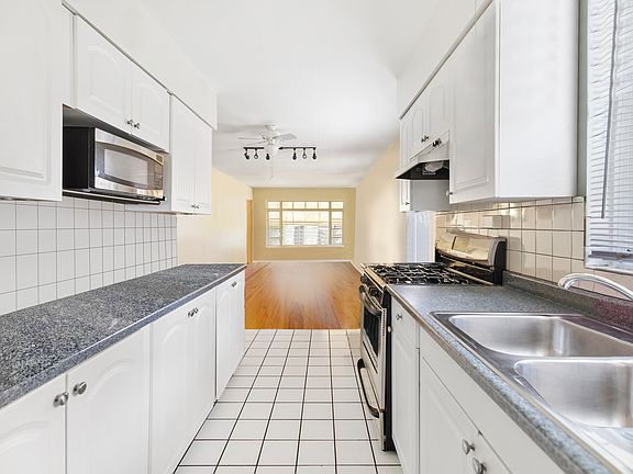 3rd image of 3812 Birchwood Ave